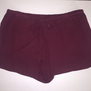 Burgandy loose short!